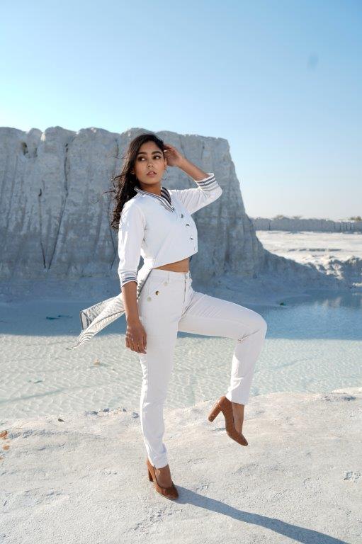 White shirt with mountain lines