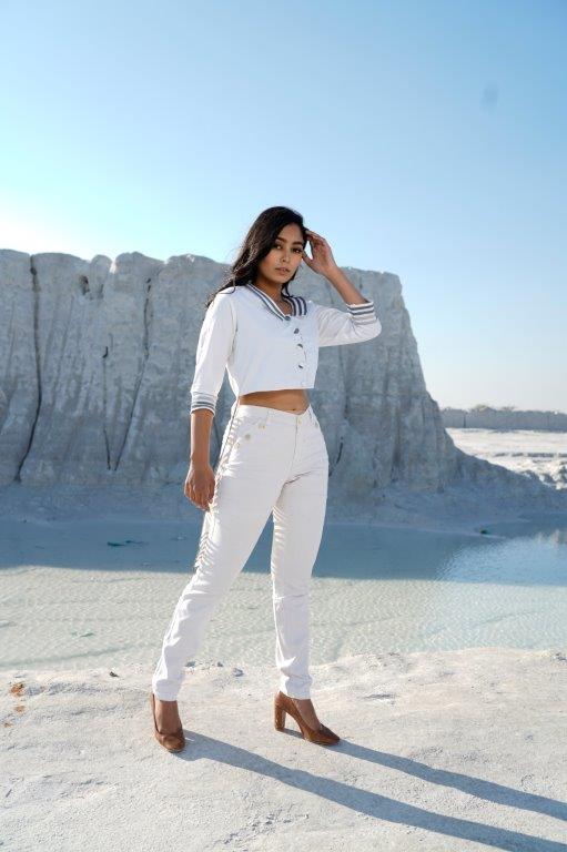 White shirt with mountain lines
