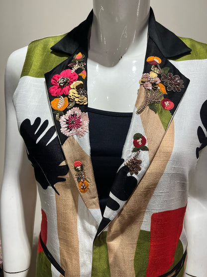 Printed Emb Collar Blazer