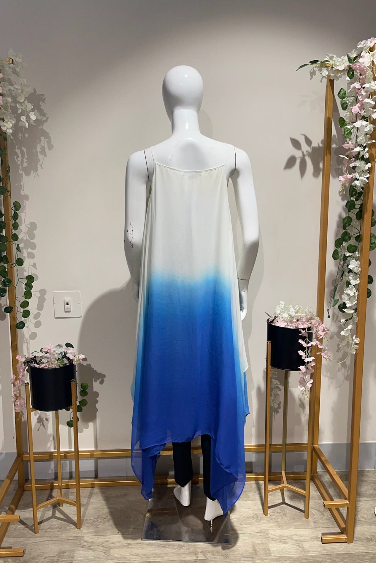 Shaded blue-white tunic