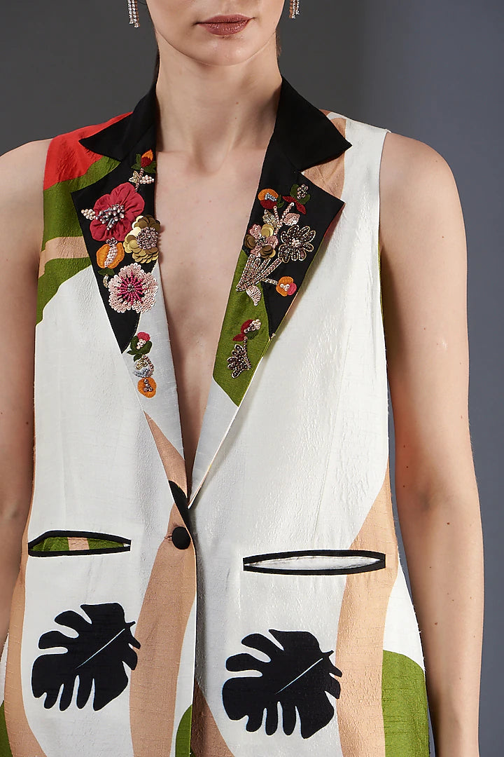 Printed Emb Collar Blazer