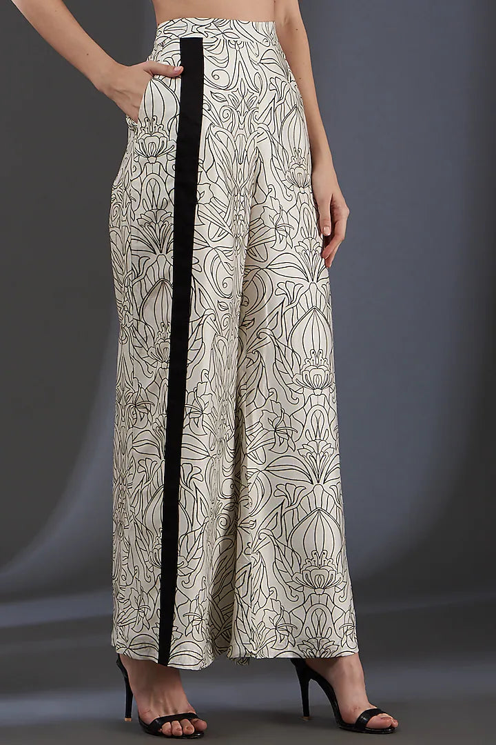 Crop top & Printed Pants