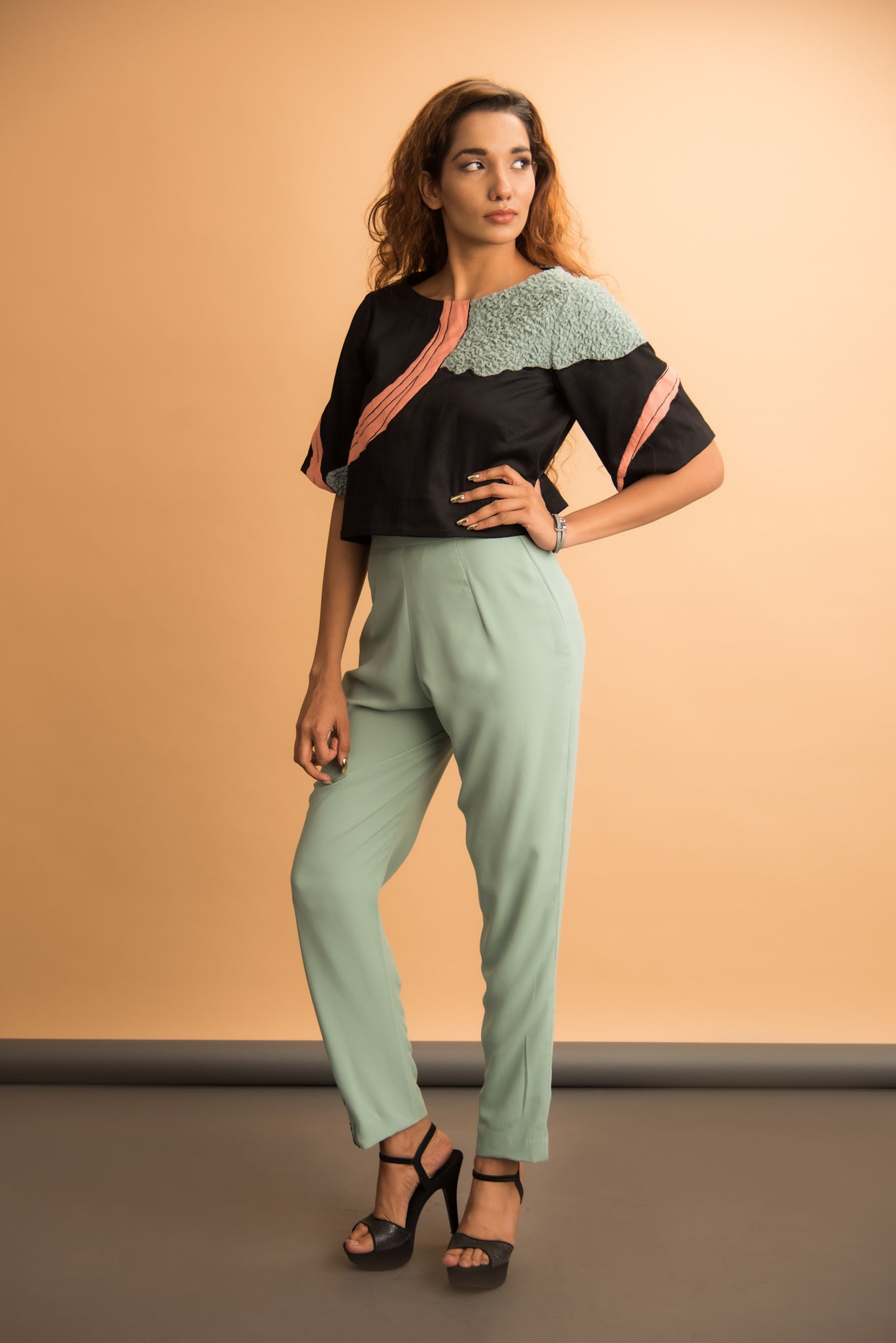 Embroidered crop top - Label Manasi