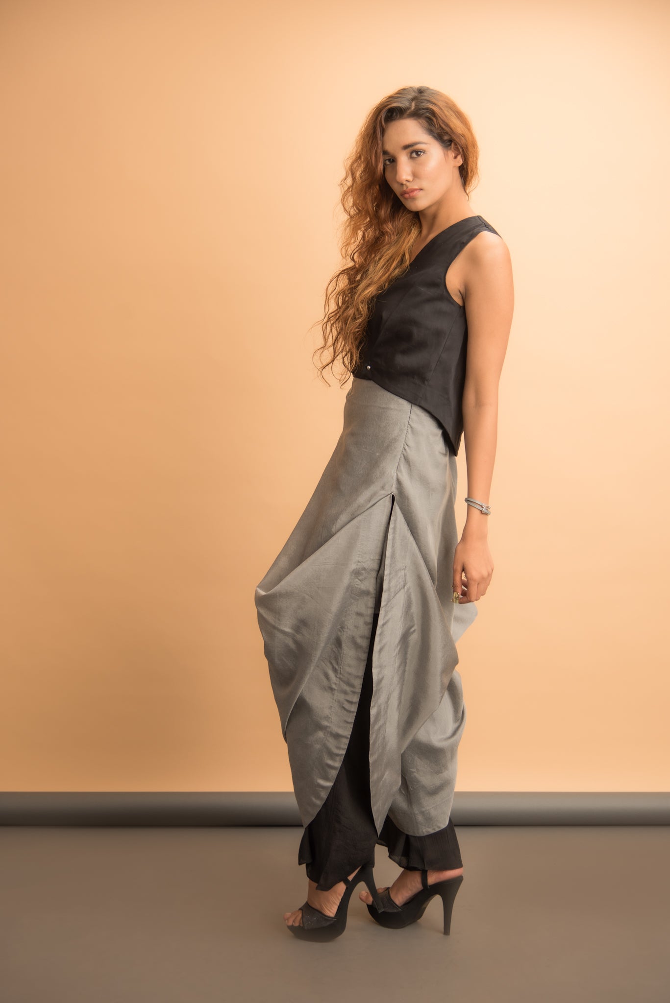 Double layer drape pants with croptop - Label Manasi